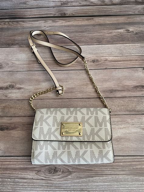 michael kors est 1981 purse price